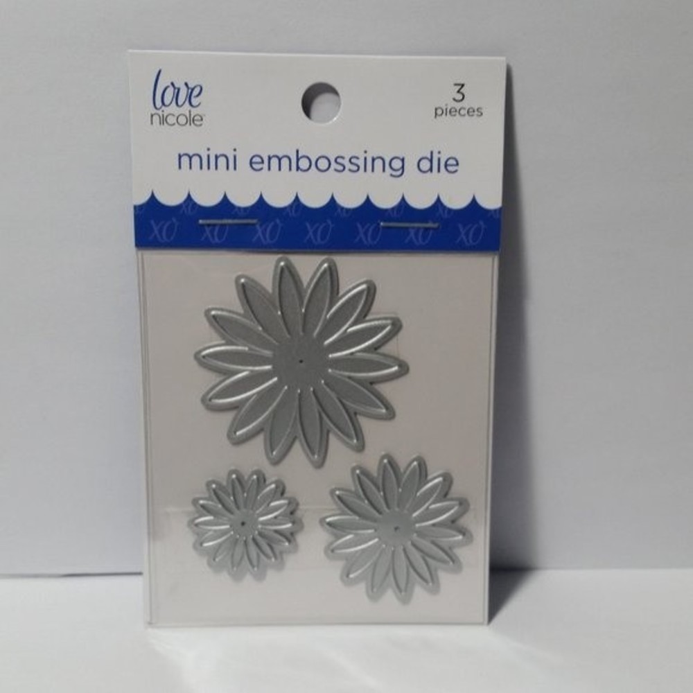 Mini Embossing Die Flowers Scrapbook Paper Crafts Card Making